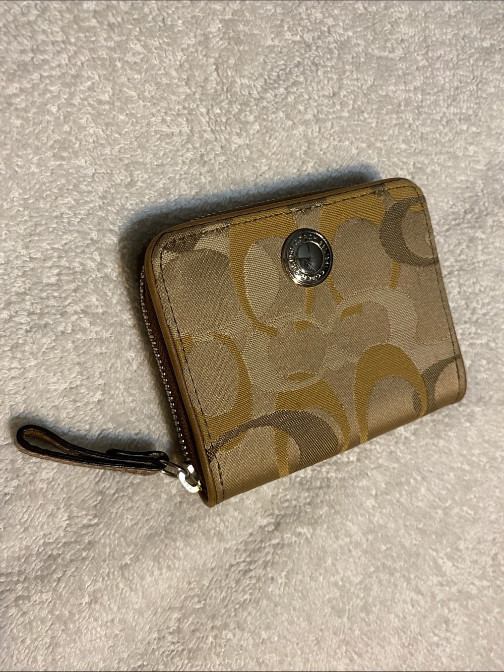 Coach Card Wallet - Picture 11 of 11